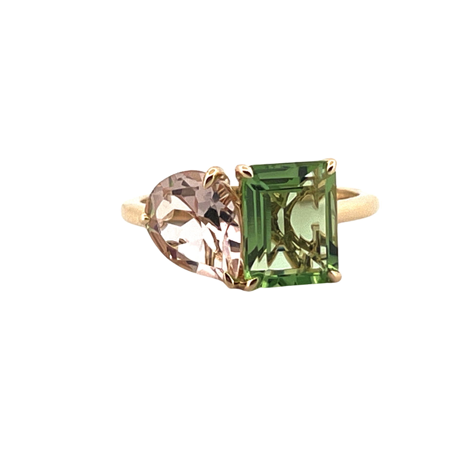 Ring  Pink Topaz and peridot stone