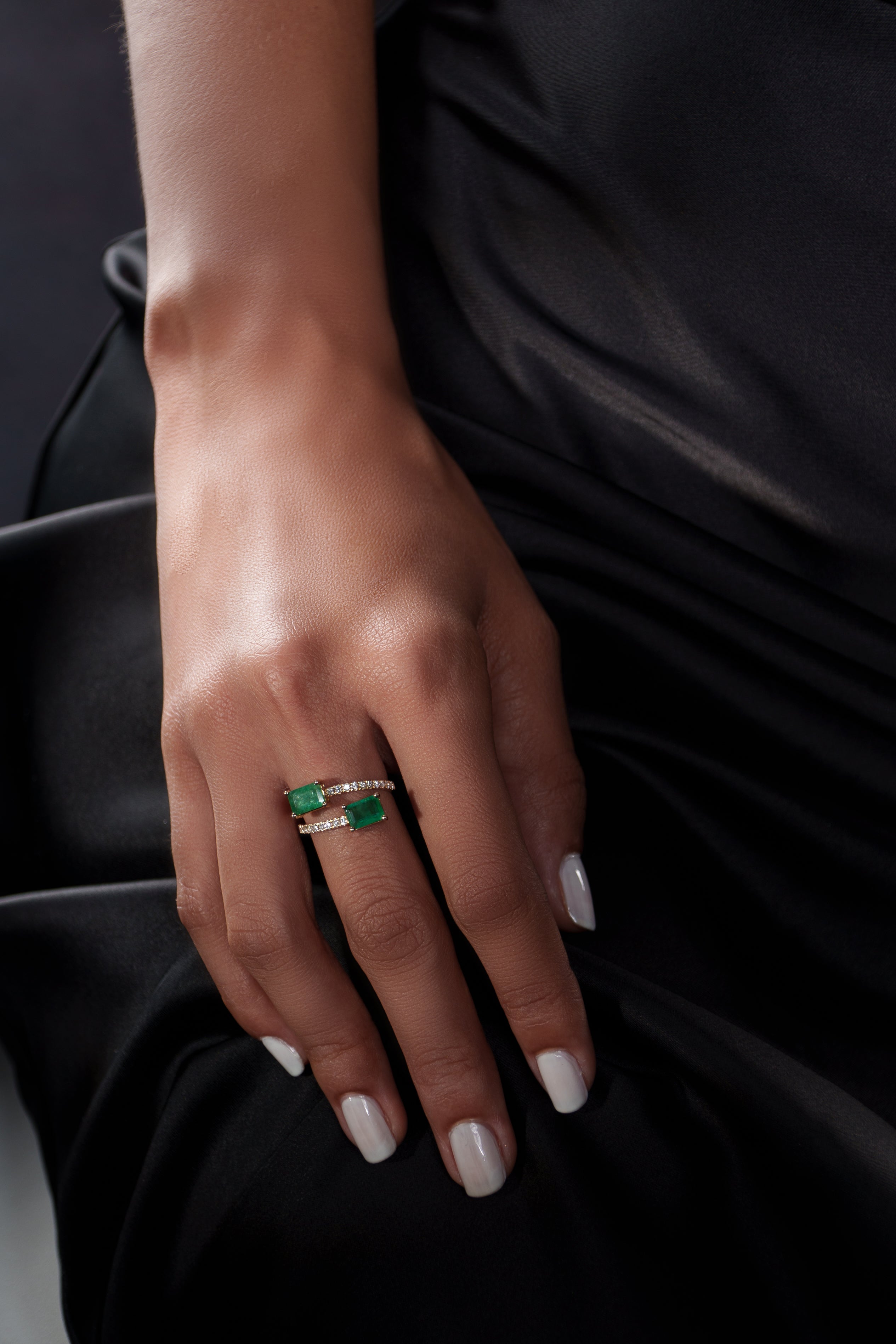 18k Diamond and Emerald Open Ring