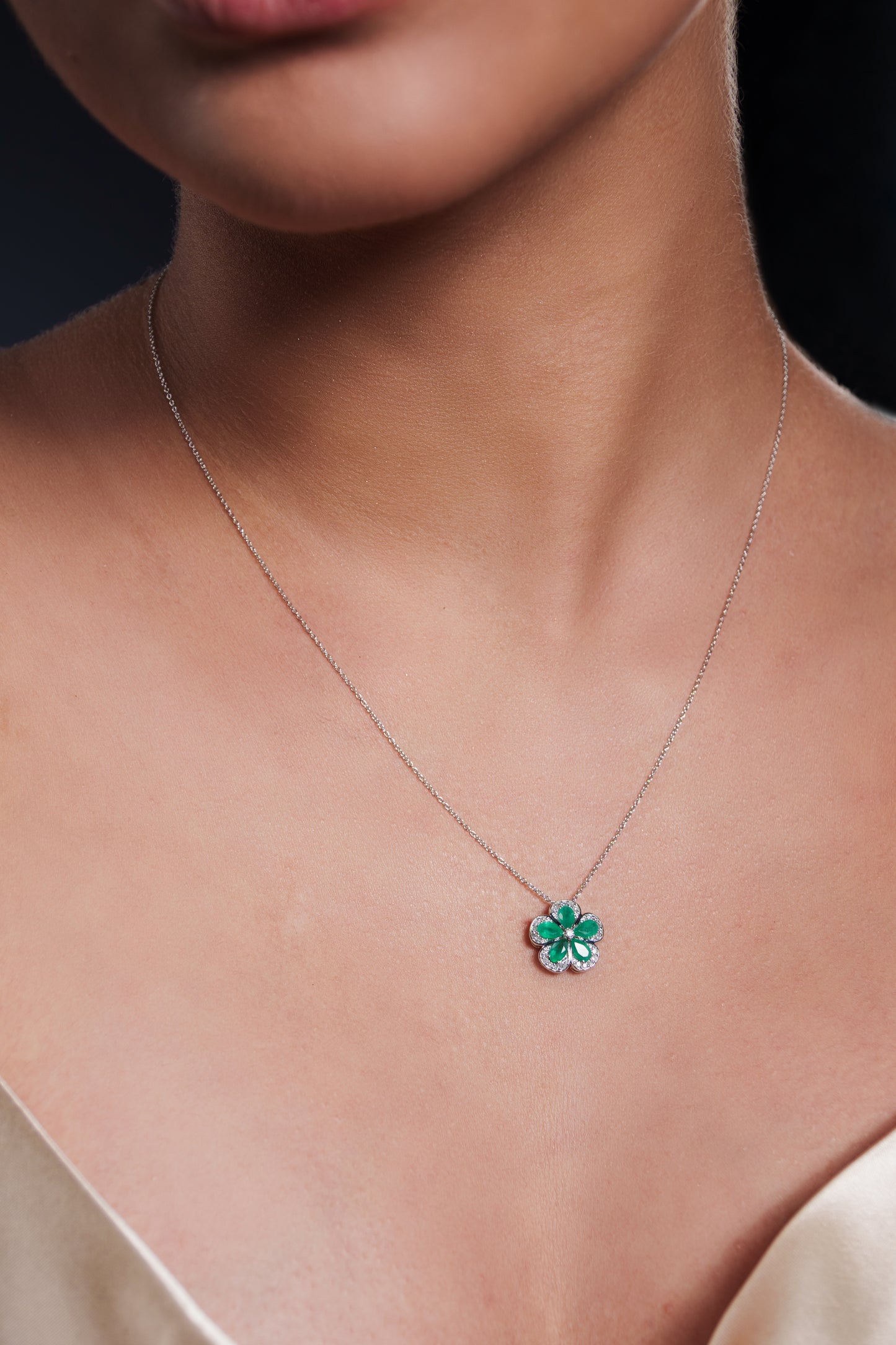 Gold Necklace with Floral Pendant, Diamonds and 5 Stones