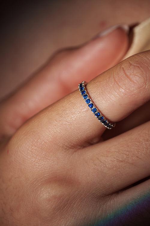 Load image 1 in gallery view