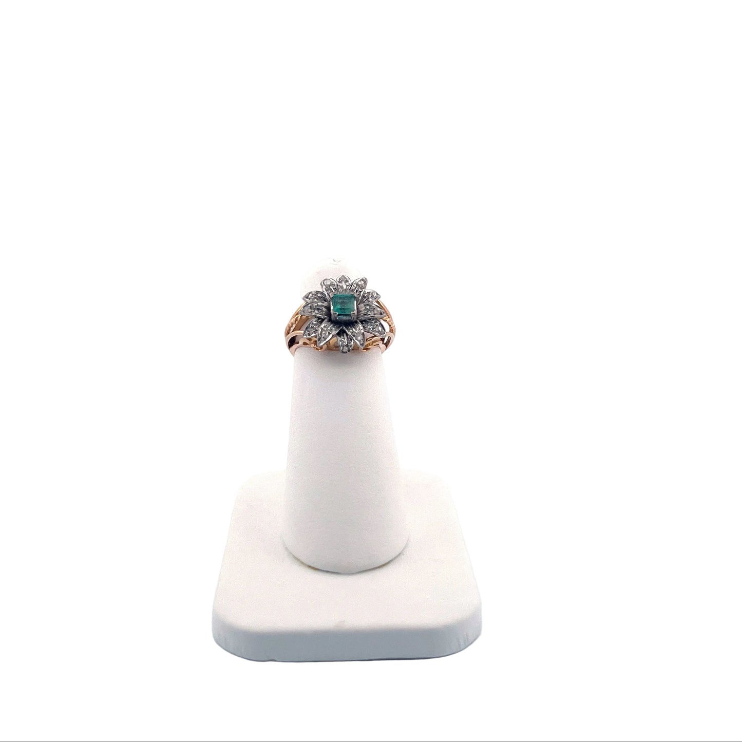Madeleine Ring
